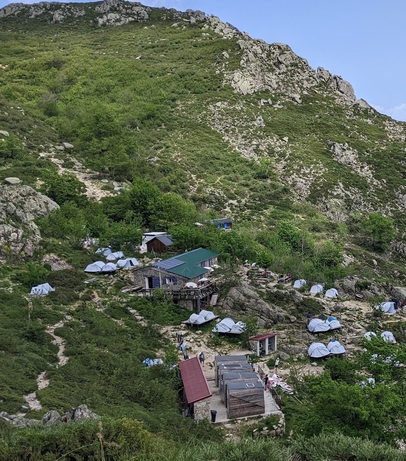 Hiking tents at the Usciolu campsite on the GR20 – photo by Rafick