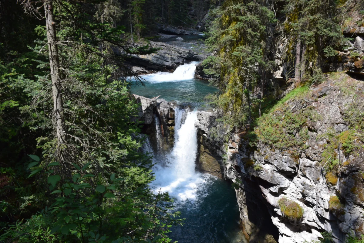 Johnston Canyon to Ink Pots Photo