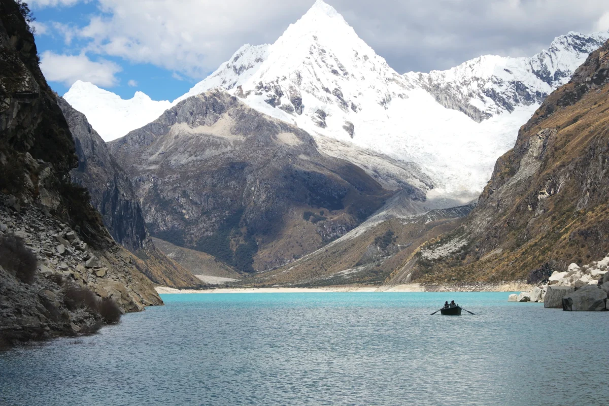 Lake Parón Hike Photo