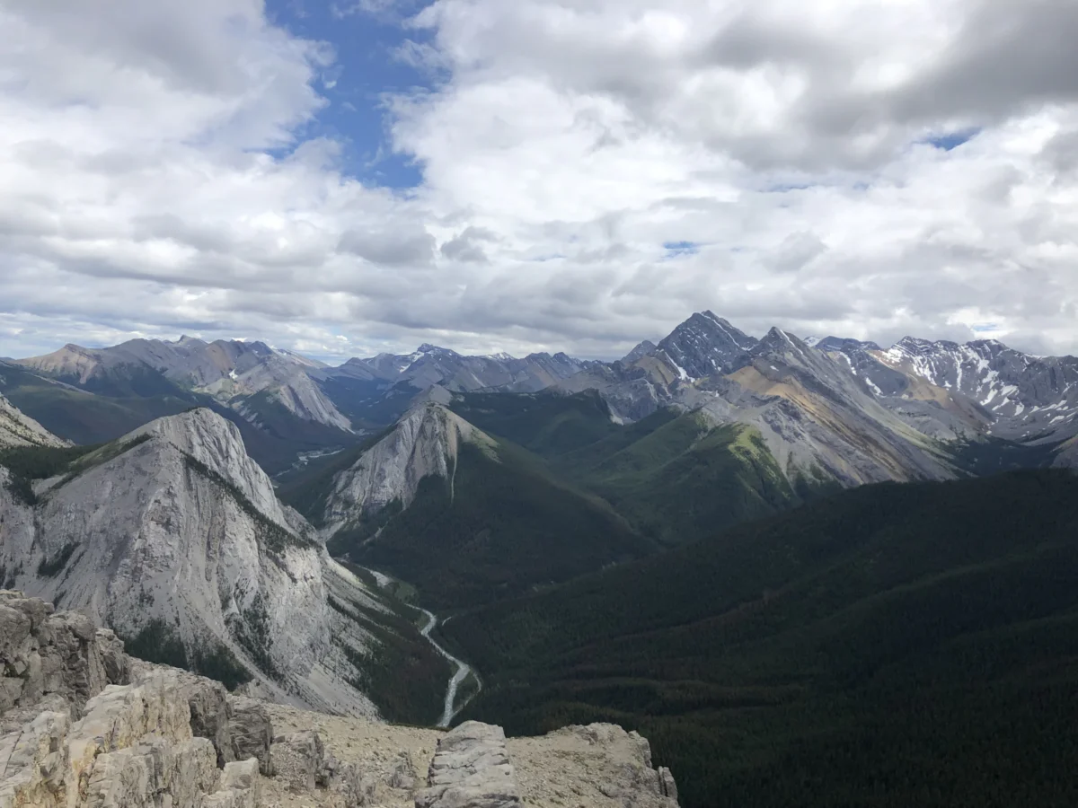 Sulphur Skyline Trail Photo