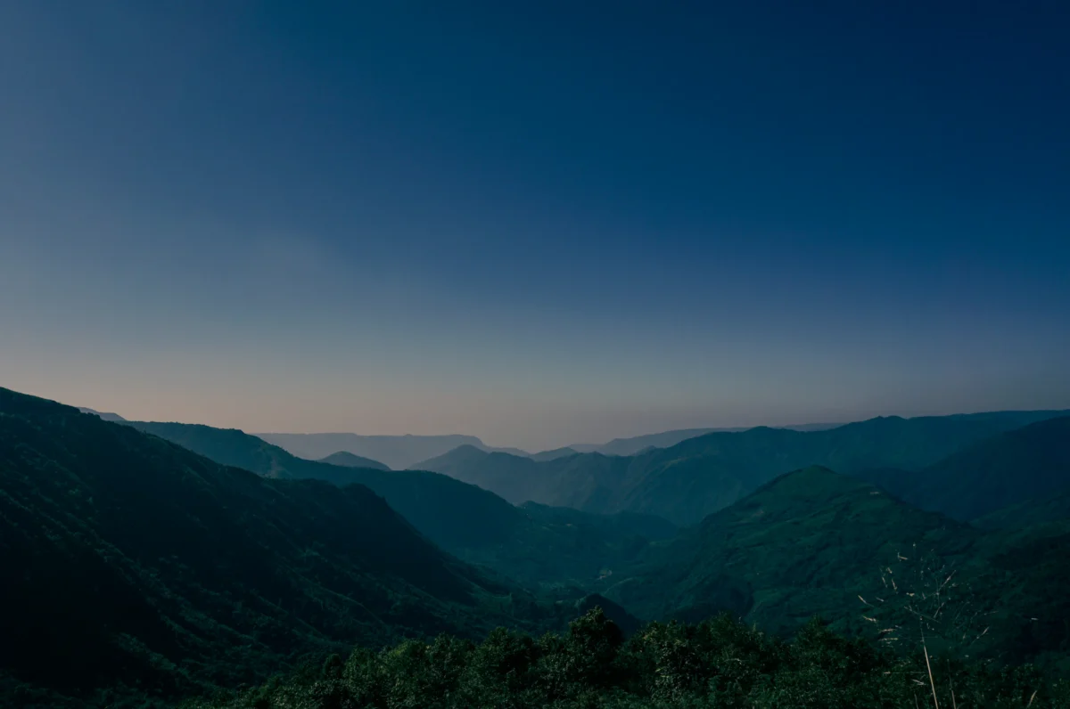 a view of the mountains from a high point of view