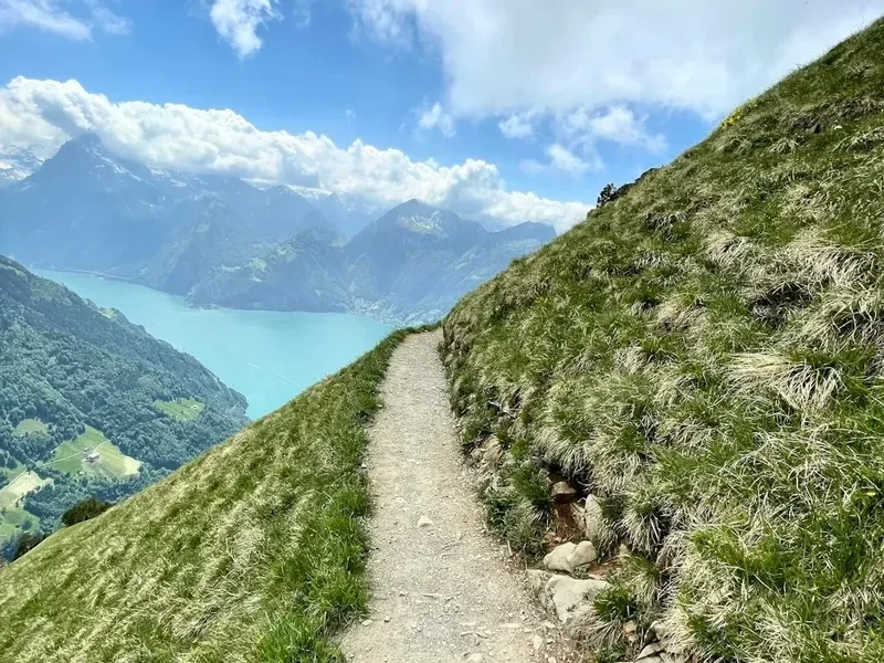 Hiking trail path on the Arolla Lac Bleu Hike