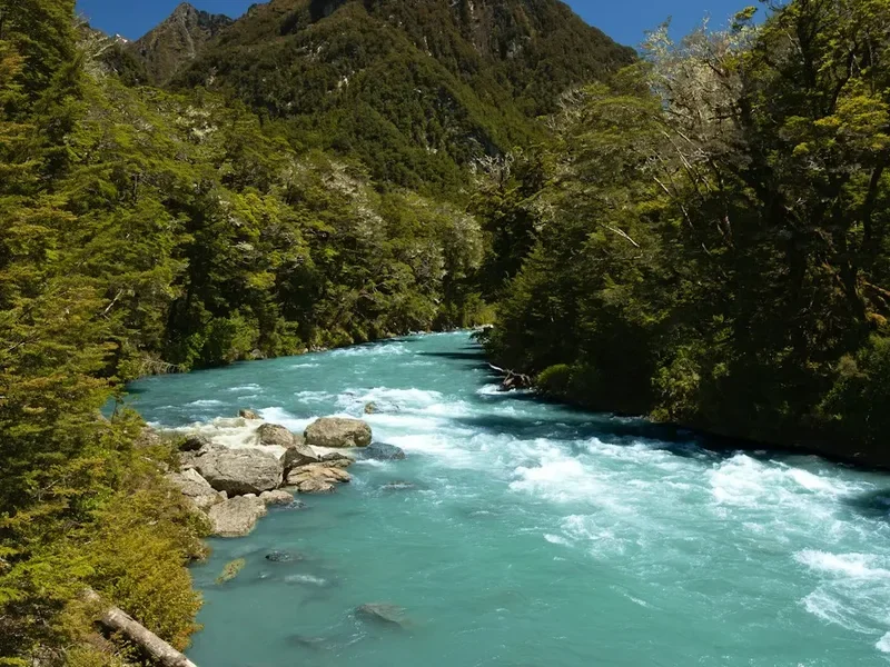 Mountain and nature scenery on the Blue Pools Track