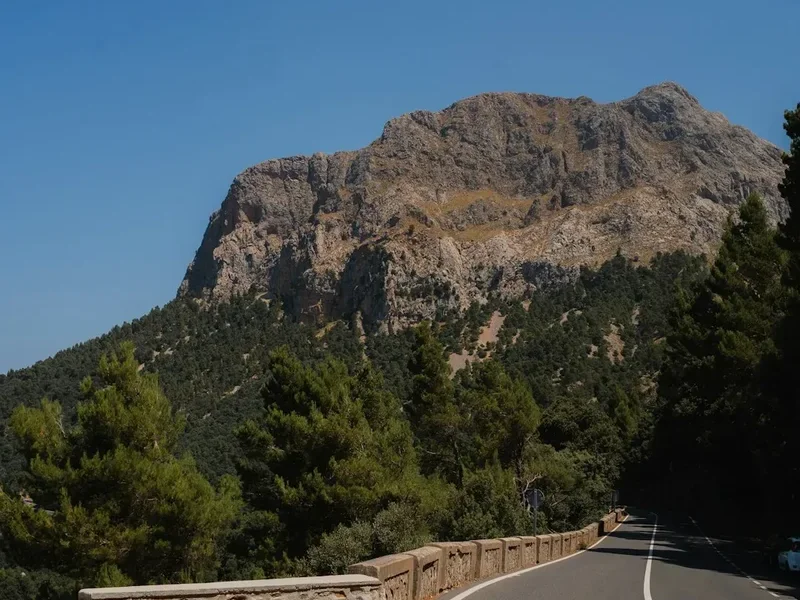 Mountain and nature scenery on the Caminos De Ronda