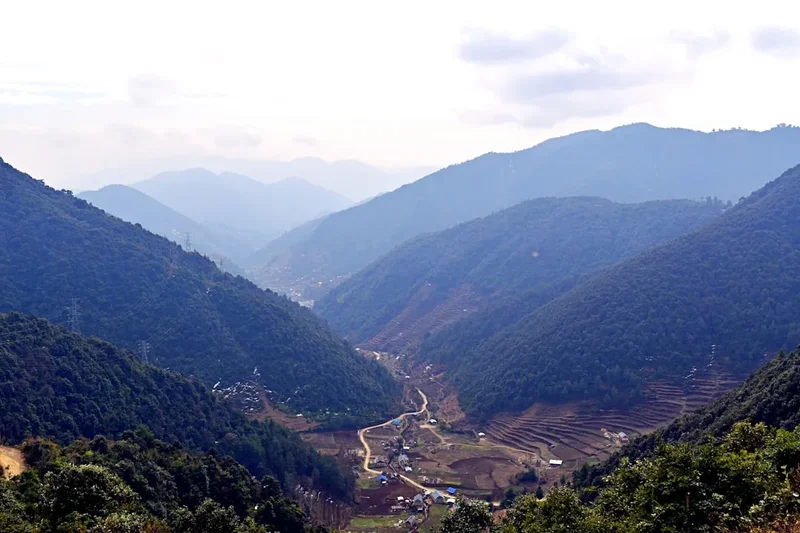 Mountain and nature scenery on the Chepang Hill Trail