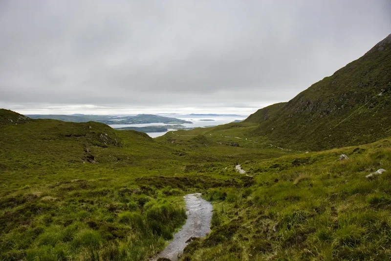 Mountain and nature scenery on the Croagh Patrick Pilgrimage Trail