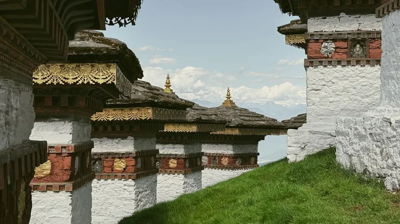 Hiking trail path on the Druk Path Trek