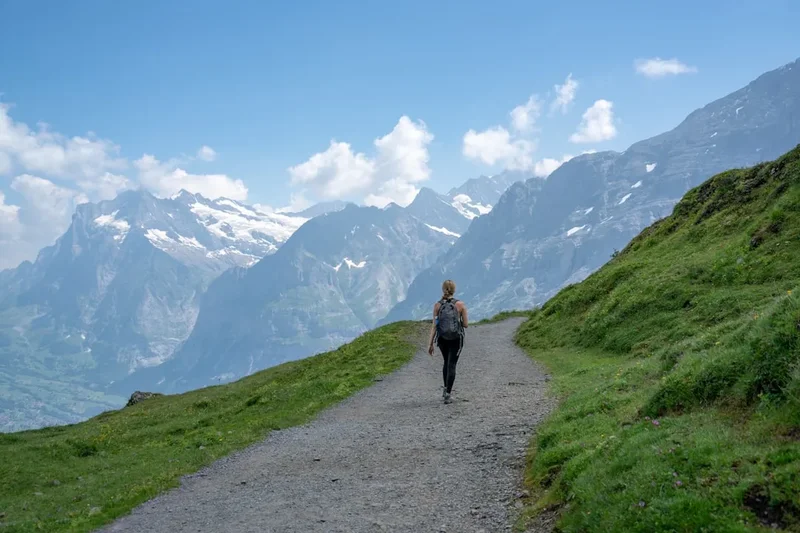 Mountain and nature scenery on the Eiger Trail
