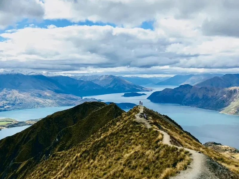 Mountain and nature scenery on the Fjordland Coastal Route