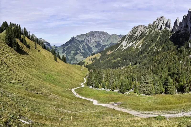 Mountain and nature scenery on the Gastlosen Tour