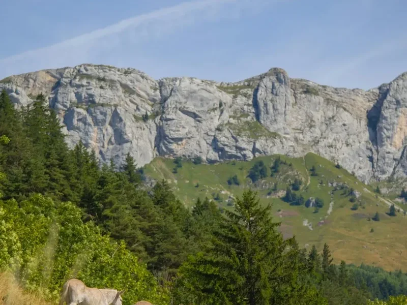 Mountain and nature scenery on the Gr65