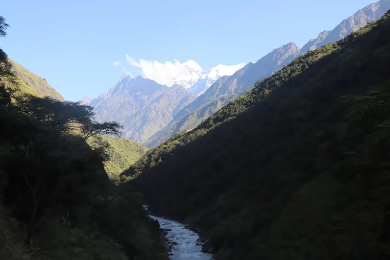 Mountain and nature scenery on the Hidden Valley Trek