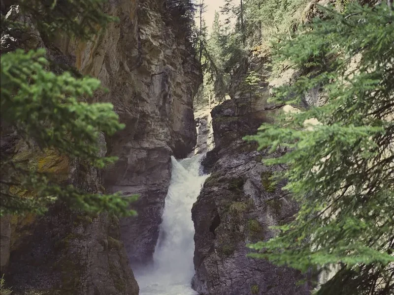 Johnston Canyon to Ink Pots - Visual 1