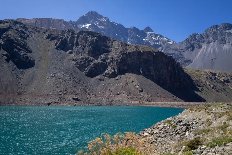 Mountain and nature scenery on the Llanquihue Lake Trail