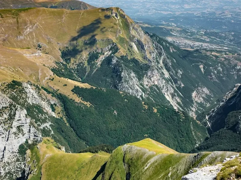 Mountain and nature scenery on the Monte Falterona Trail
