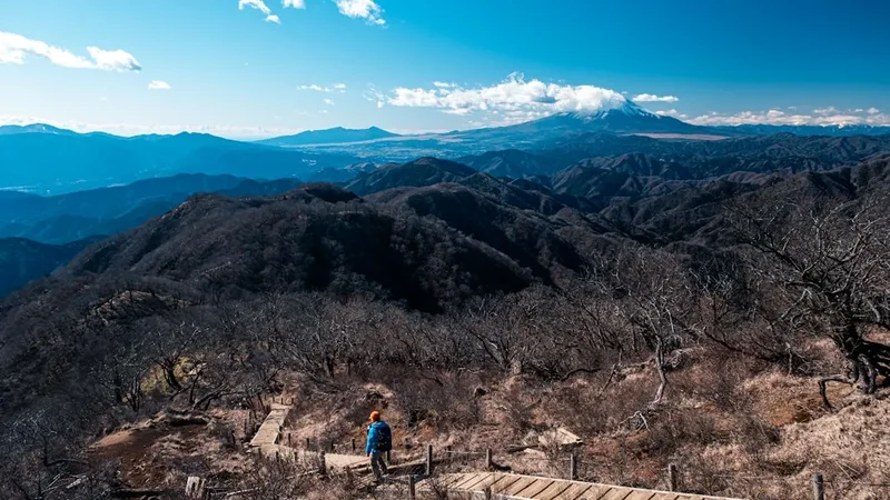 Mountain and nature scenery on the Mount Kumotori Trek