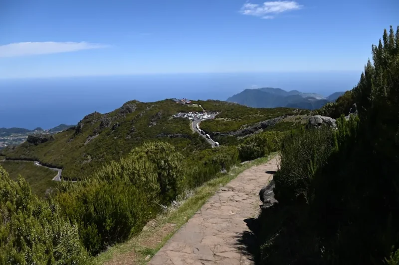 Mountain and nature scenery on the Mount Pico Summit