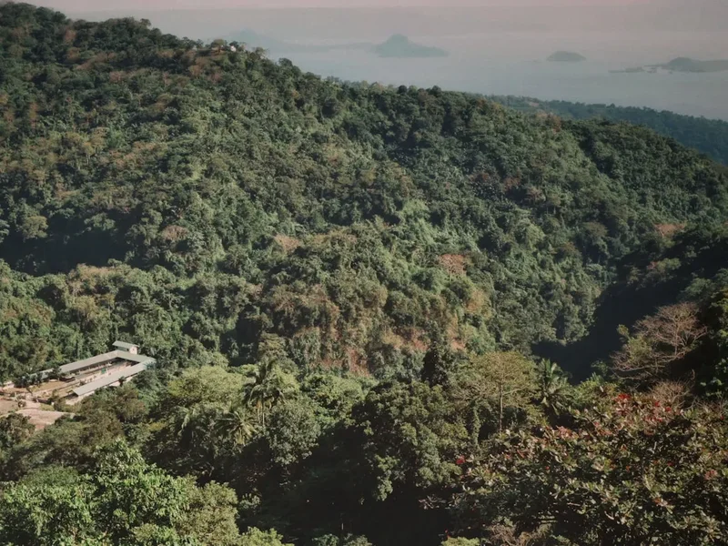 Mountain and nature scenery on the Mount Pinatubo Trek