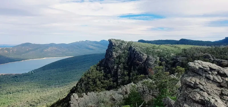 Mountain and nature scenery on the Mt. Kosciuszko Summit Walk