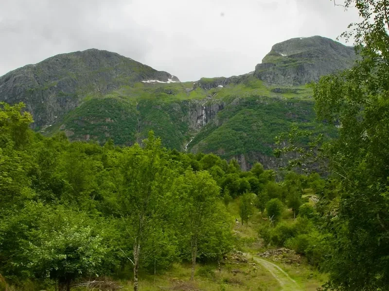 Mountain and nature scenery on the Padjelantaleden Trail