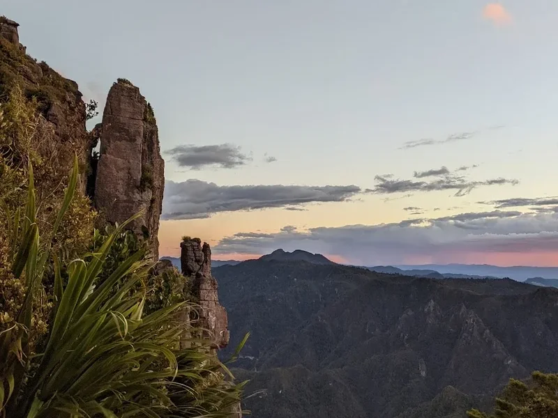Hiking trail path on the Pinnacles Walk
