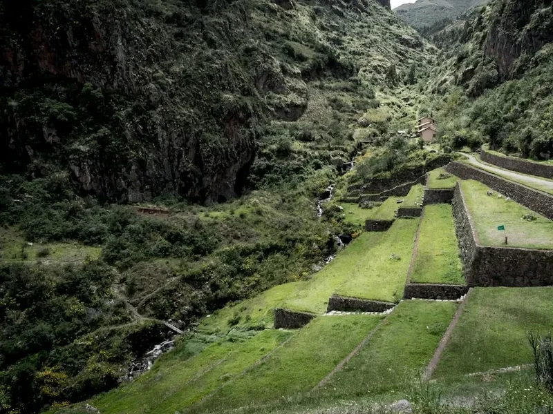 Mountain and nature scenery on the Pumamarca Ruins Trek