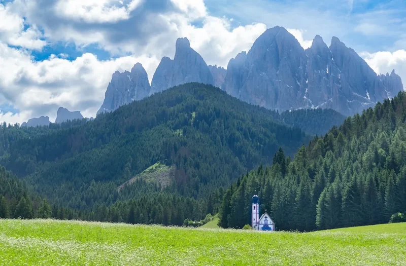 Hiking trail path on the Val Di Funes Panorama