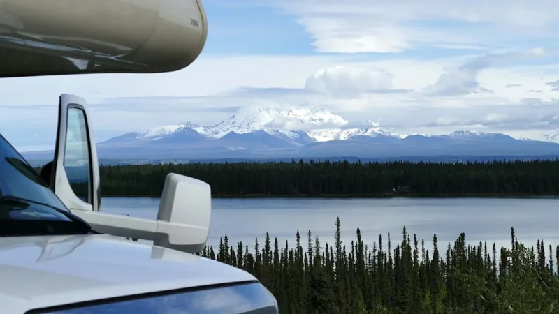 Mountain and nature scenery on the Wrangell Traverse